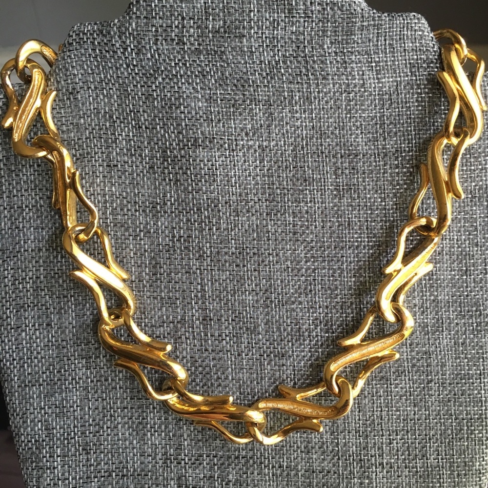 Vintage Heavy gold necklace